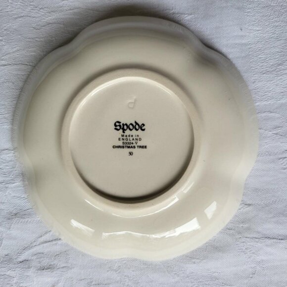 Spode Christmas Tree Dessert Dishes Small Green Scalloped Rim S3324 T 32 England - Picture 3 of 5